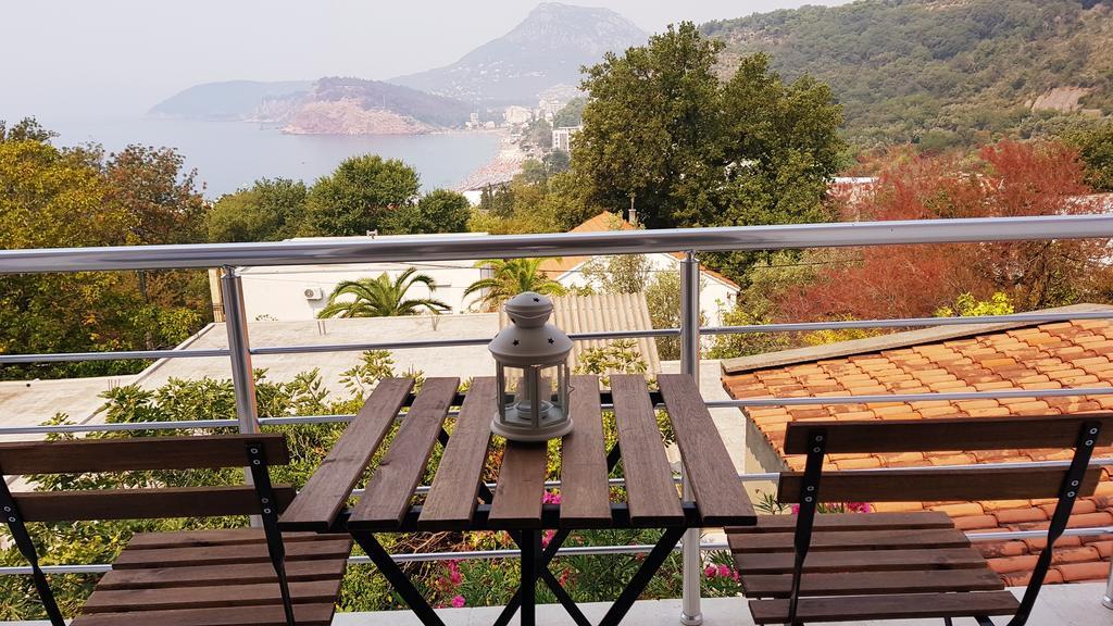 In Villa Guesthouse Sutomore Luaran gambar